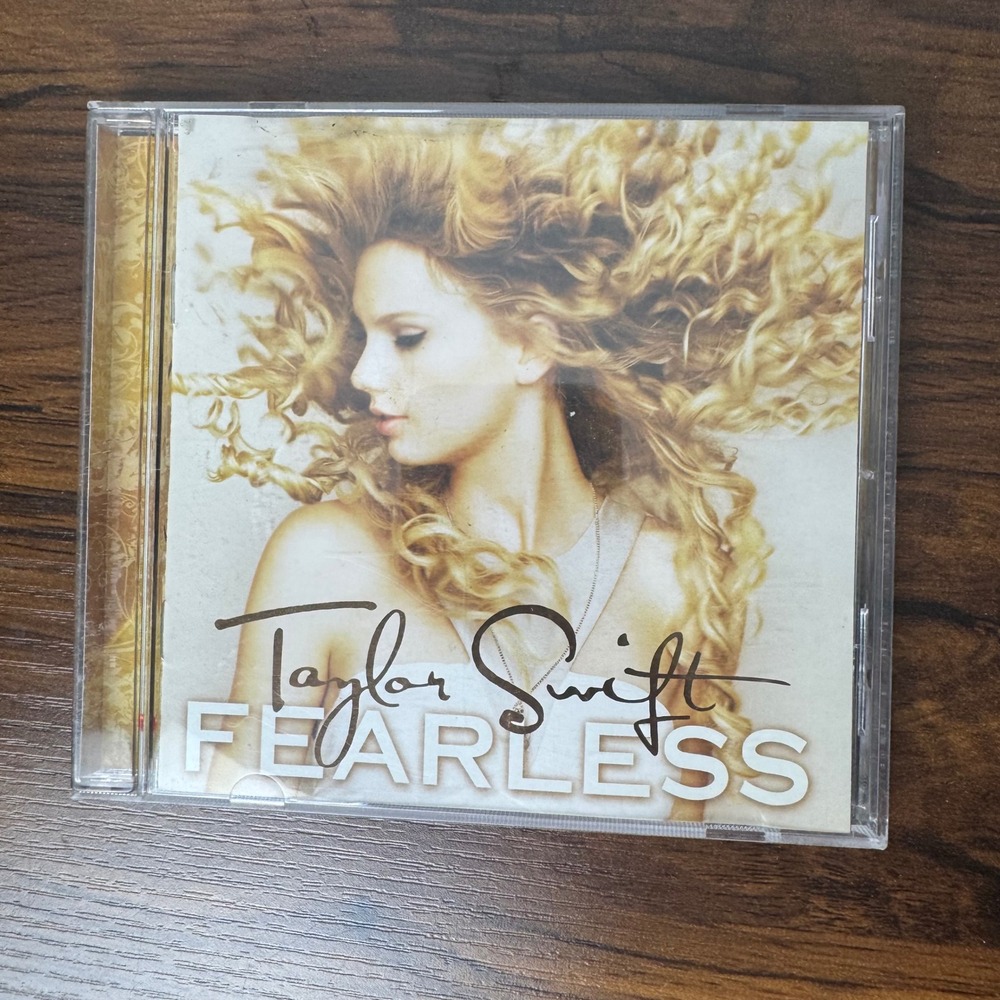 Taylor Swift Fearless CD 2008 Big Machine Records BMRATS0200 Original Pressing